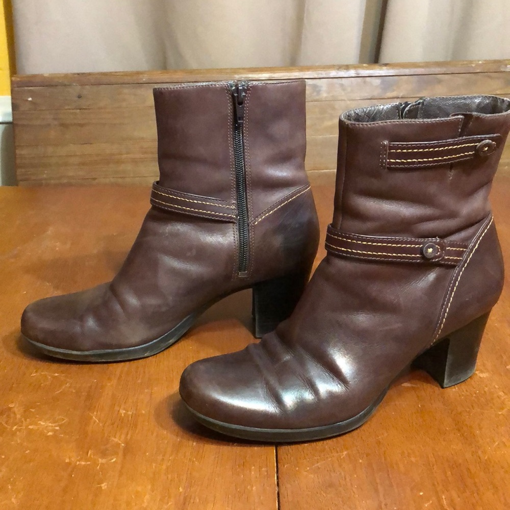 ❌Sold❌Brown Clark ankle boot